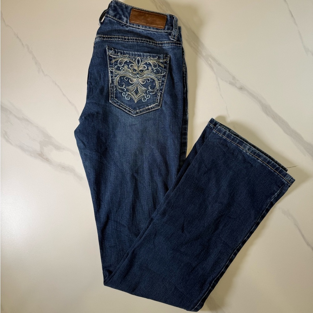 Ariya Dark Blue Women Jeans with Embroidered Pocket